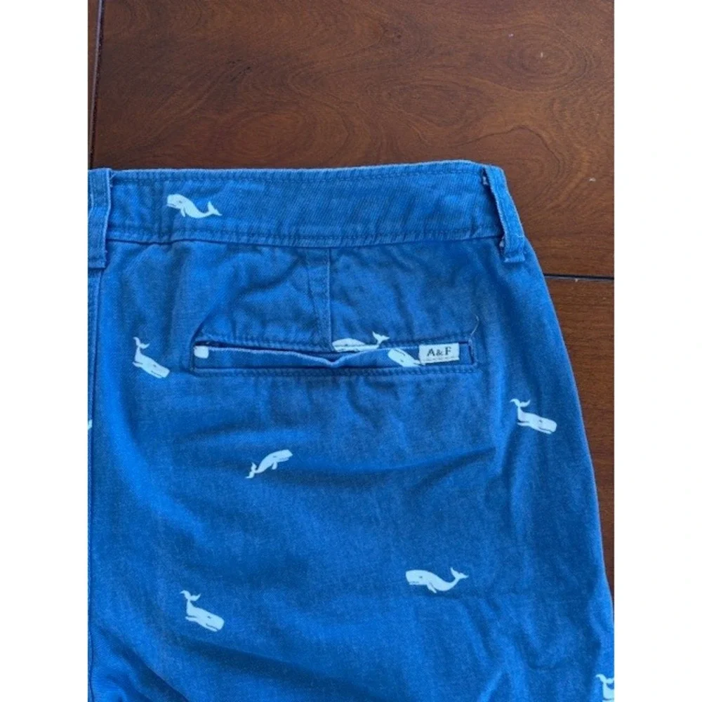 Abercrombie‎ & Fitch Mens Blue Whale Print Chino Shorts Size 32 Preppy Summer